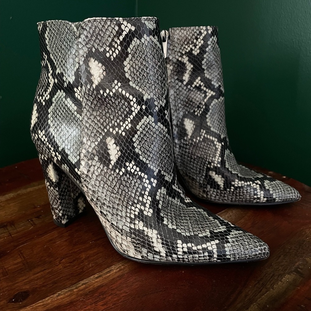 Sam Edelman Green Snakeskin Ankle Boots